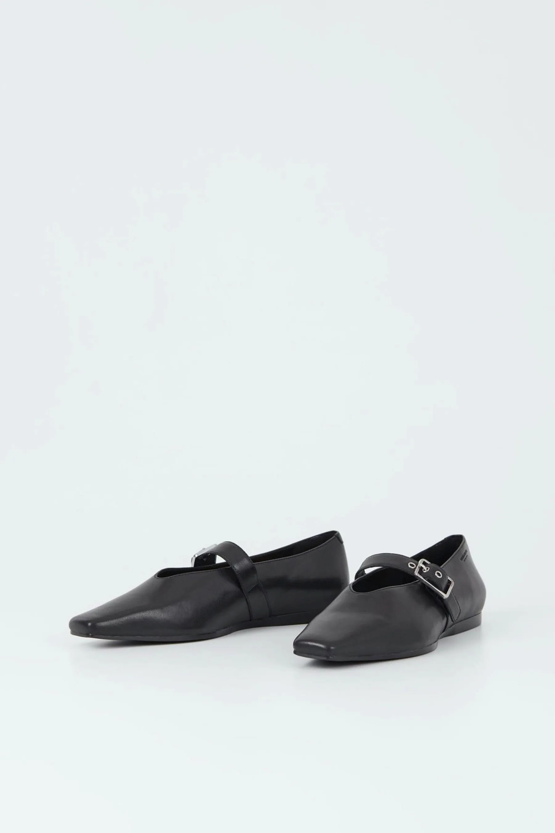 Black Wioletta Flat