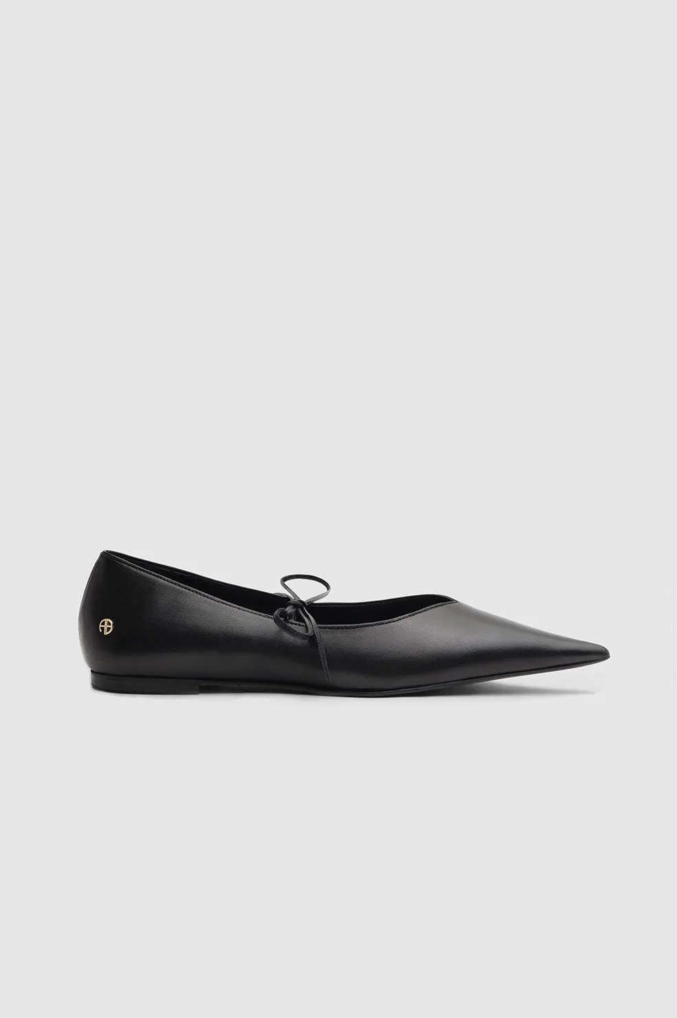 Nikki Flats - Black