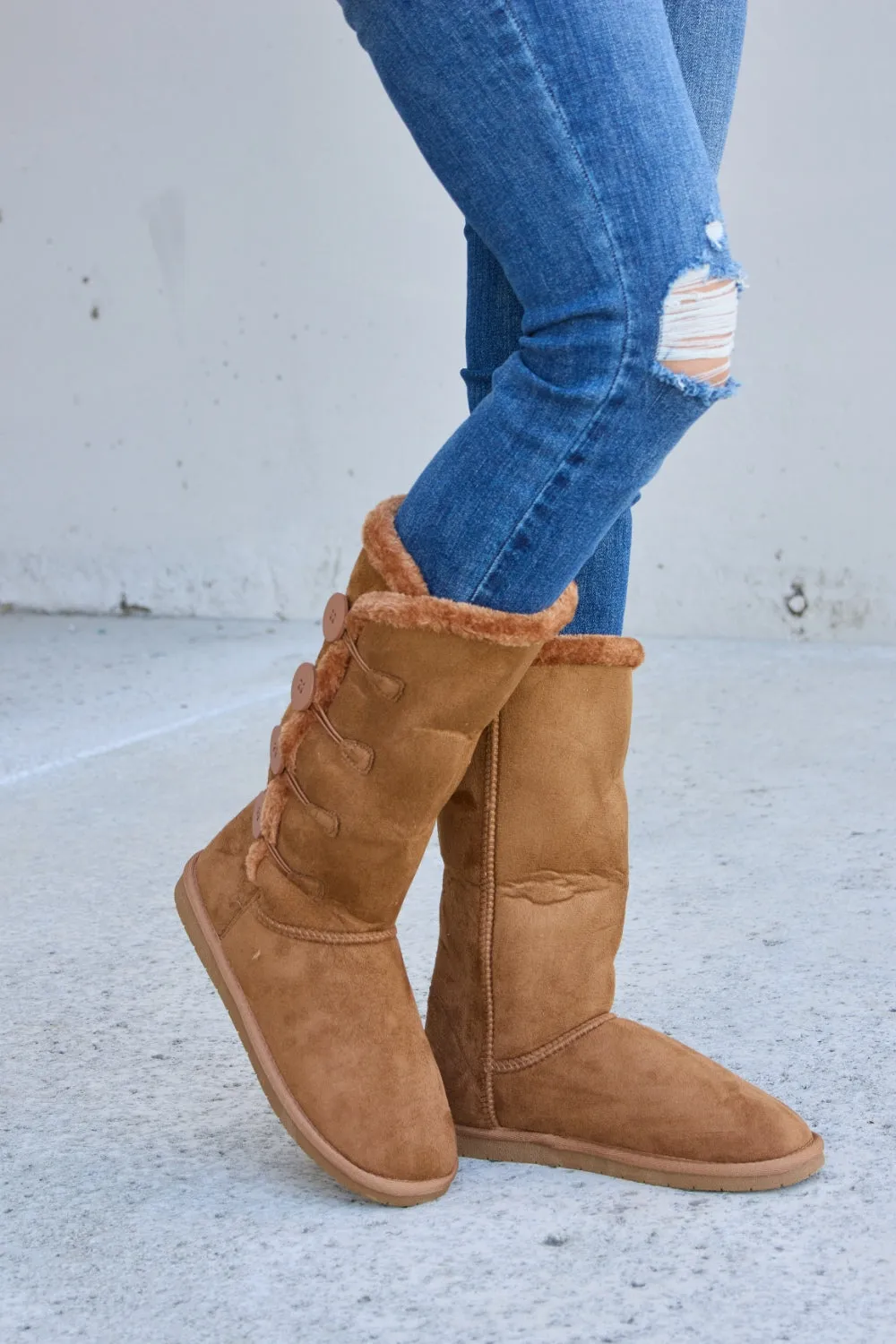 Warm Fur Lined Flat Boots